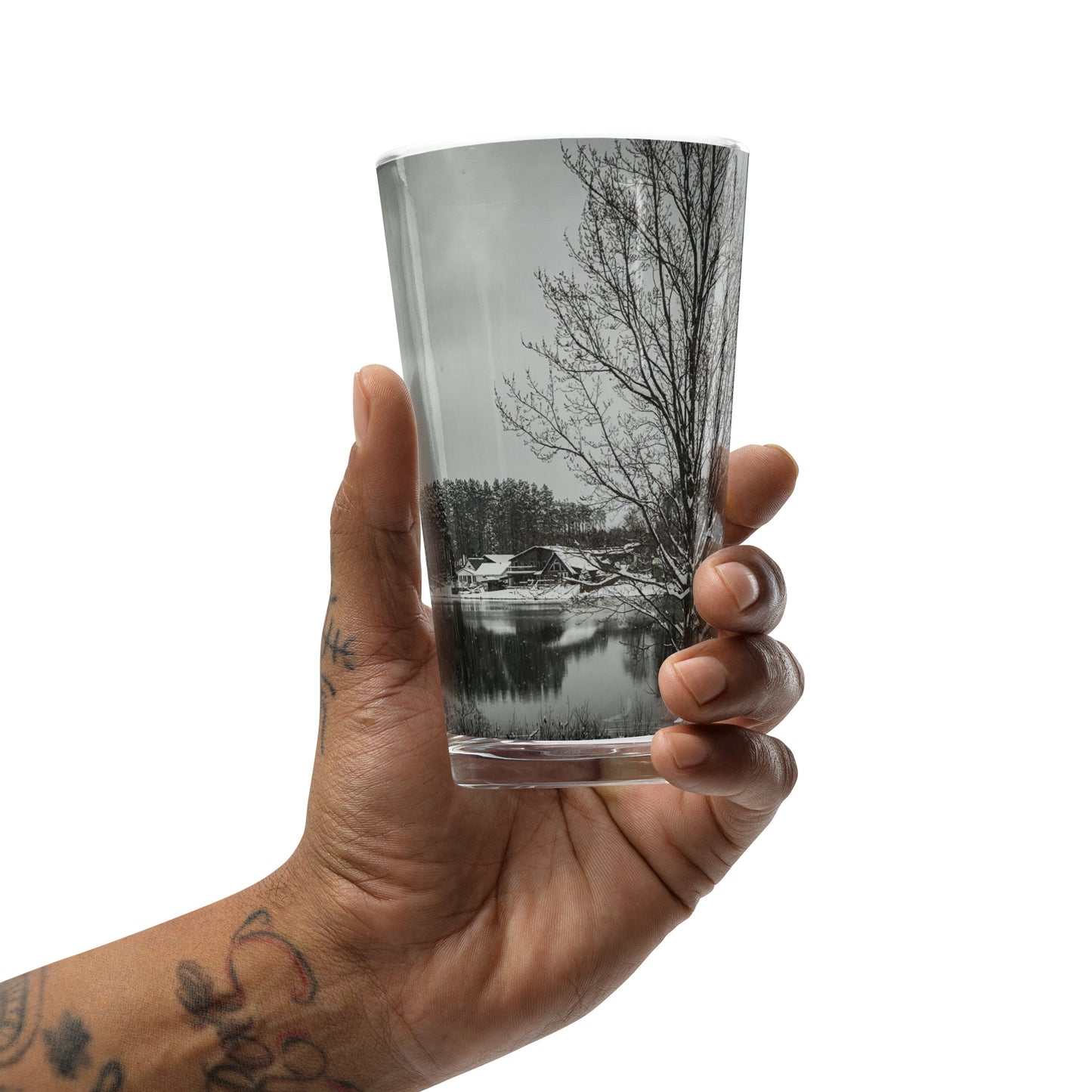 Winter Ni Shaker pint glass